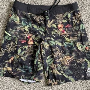Reebok CrossFit Shorts - Hawaiian Girl print - 33”/knee length